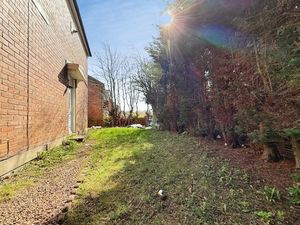 Photo 5- click for photo gallery